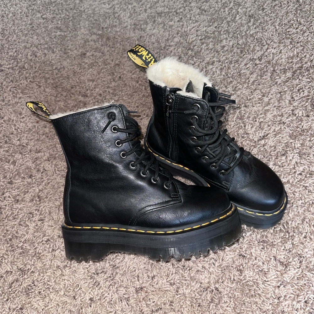Dr. Marten Women’s Black Leather Fur Lined Winter Boots Jadon Platform - Picture 7 of 14